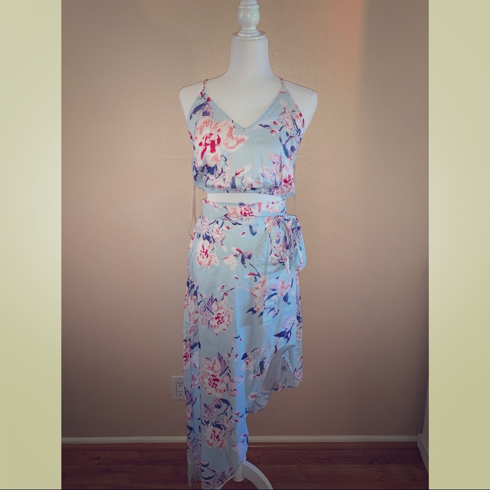 Solemio Floral Crop Top and Skirt Set